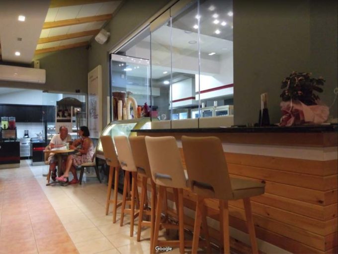 artopoiia-fournos-zaxaroplasteio-tasos-nikiti-halkidiki-pastry-cafe-psomia-glyka-2-800x600